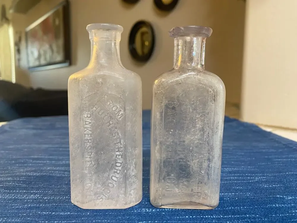 VTG Baer & Hughes The Druggist Bakersfield California Bottle Pharmacy Medicine